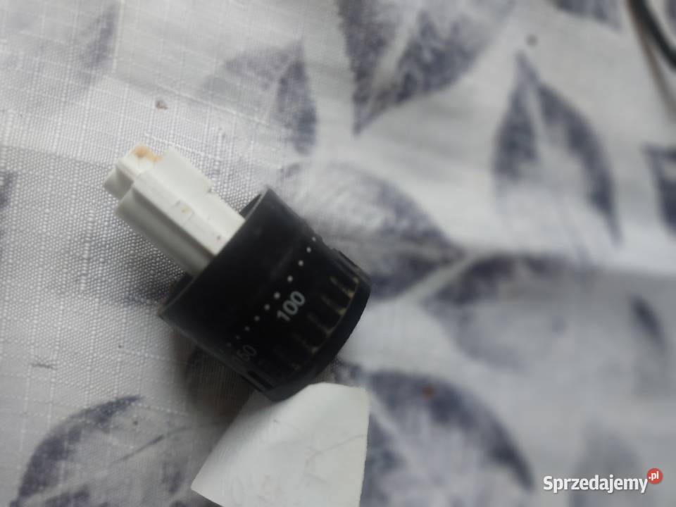 AMICA POKRĘTŁO PIEKARNIKA WCISKANE 1