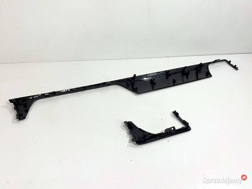 LISTWY DEKOR SKODA RAPID 5JB858134B Hatchback