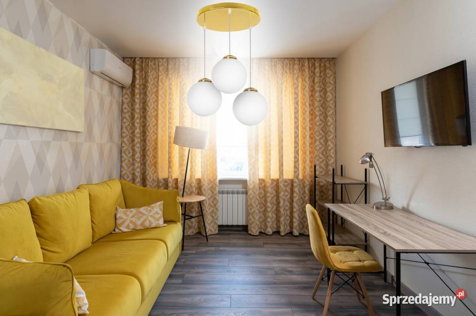 LAMPA WISZĄCA Polska ŻYRANDOL NOWOCZESNA ZŁOTA 3 sprzedam