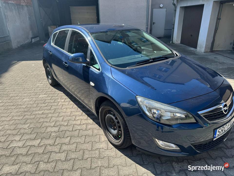 Opel Astra J 2011 LPG Racibórz sprzedam