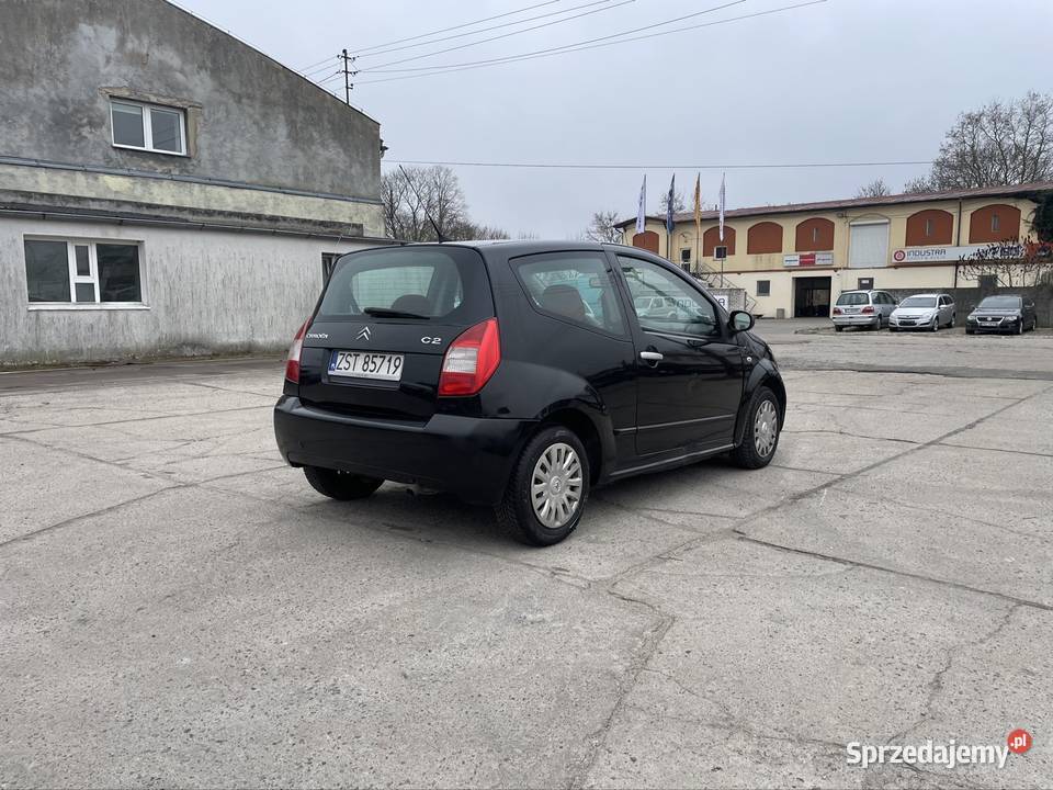 Wynajem wypożyczalnia aut oferuje Citroen c2