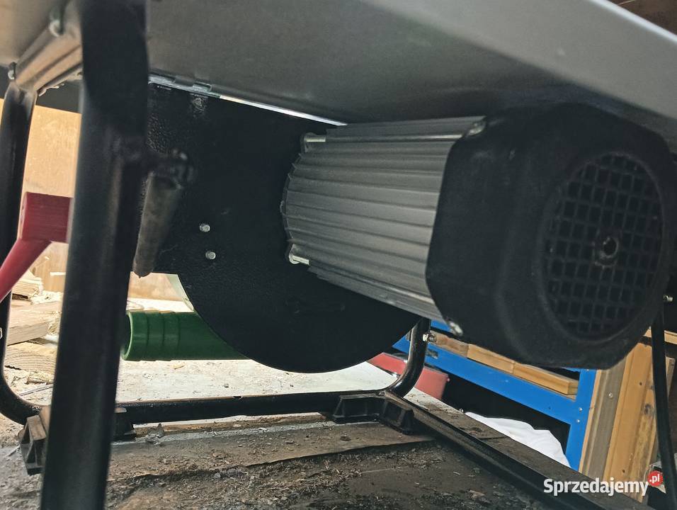 Piła do drewna 800W 230V stołowa pilarka Wałbrzych