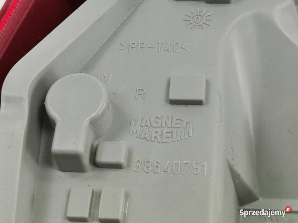 LAMPA PRAWY TYŁ FIAT PALIO 19972002 MAGNETI osobowe