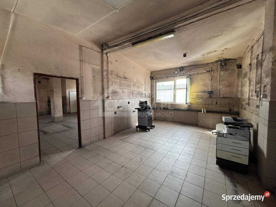 Budynek handlowousługowy 290 m Pińczów