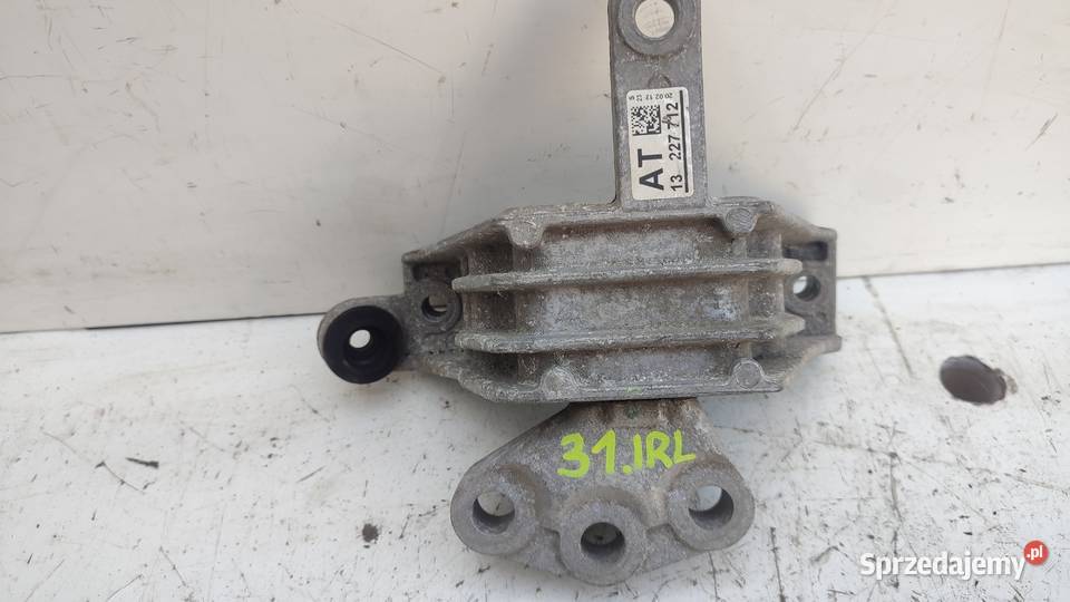 31PODUSZKA SILNIKA 13227712 OPEL INSIGNIA A 0814 Włoszczowa