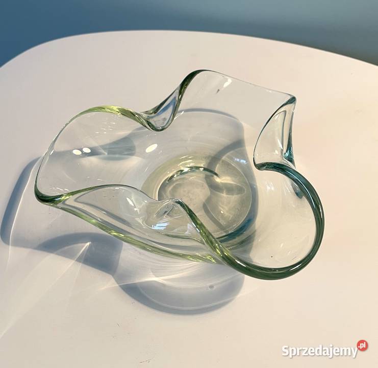 Popielniczka szkolna vintage ze szkła weneckiego Pozostałe Brodnica