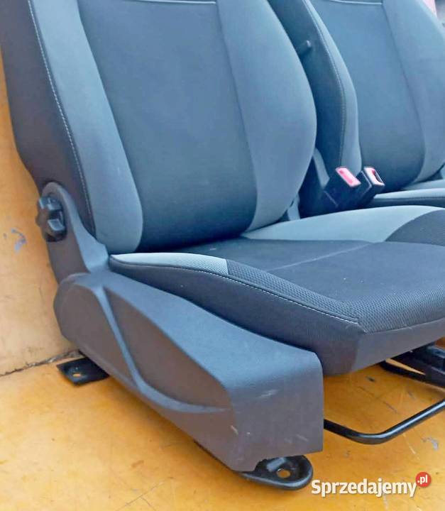 FORD FOCUS MK3 KOMBI FOTELE KANAPA PRZÓD TYŁ Radom