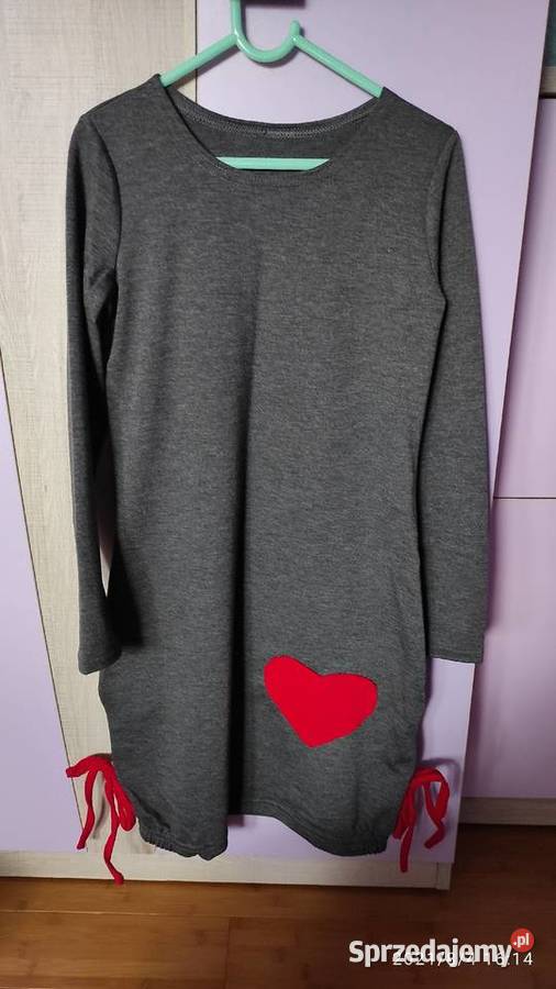 Sukienka sukienki 134 Jabłonica sprzedam