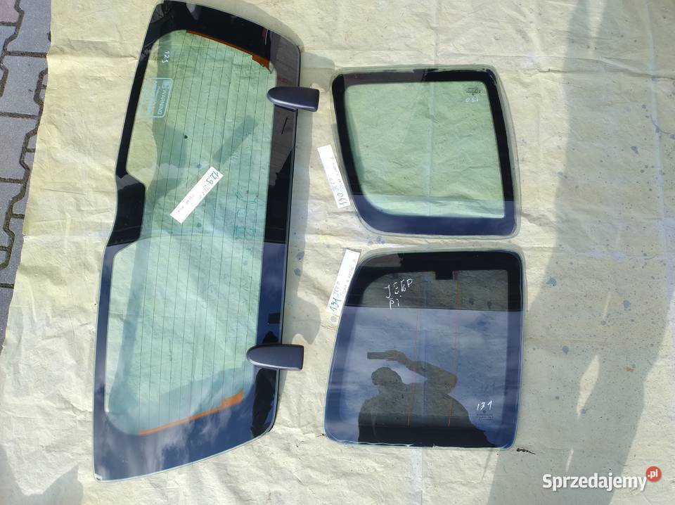 Szyba klapy bagaznika i karoseryjne Jeep Zahajki-Kolonia