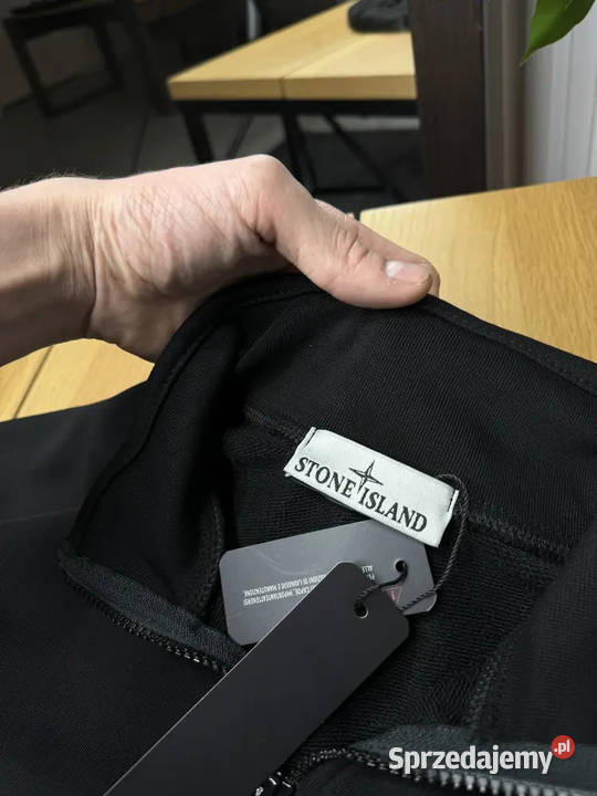 Bluza z zamkiem Stone Island czarna luksusowa Warszawa