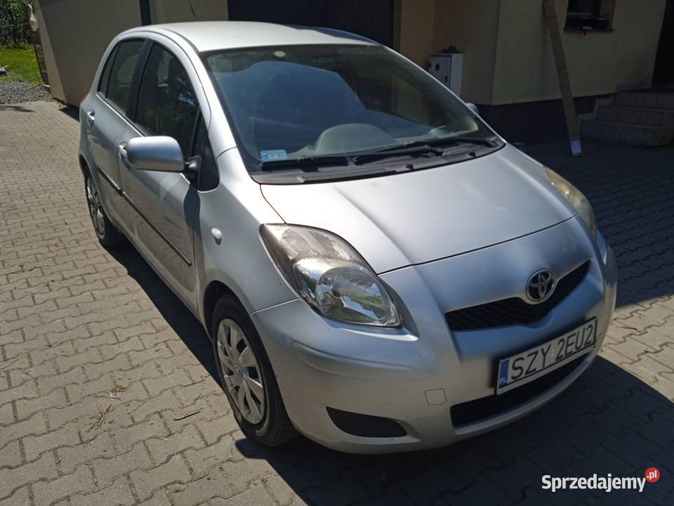 Toyota yaris 13 6 biegów lpg Salon 99KM śląskie Żywiec sprzedam