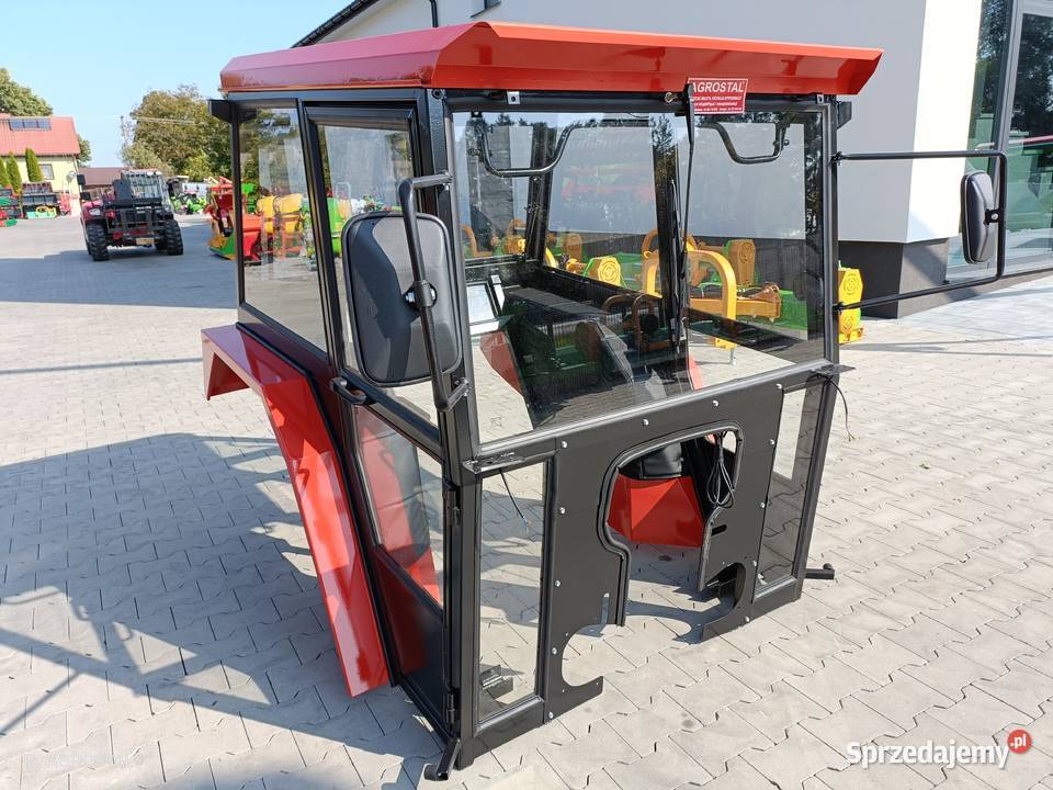 KABINA URSUS C330 SZYSZKA z błotnikami nieuszkodzony Tarnogród