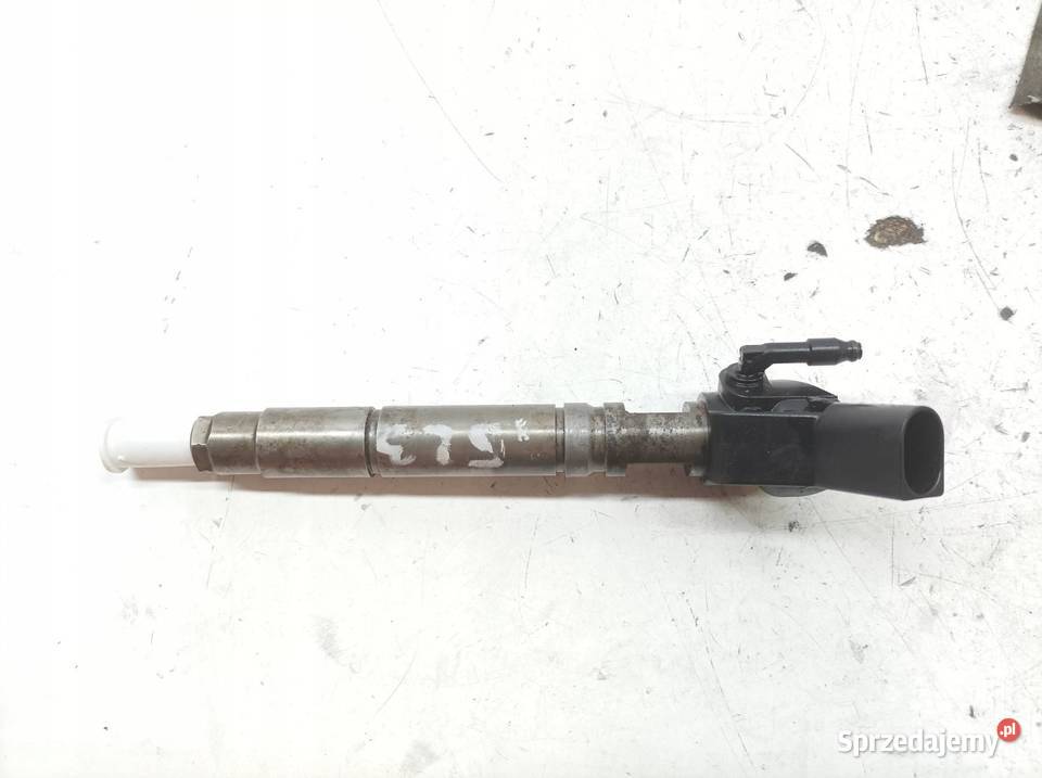 WTRYSKIWACZ A6460701487 0445115069 22 CDI Rok produkcji 2007 sprzedam
