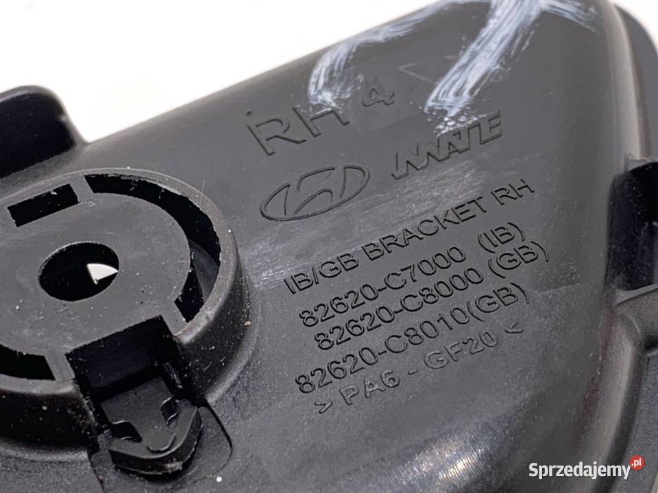 KLAMKA WEWNĘTRZNA PRAWY TYŁ HYUNDAI i20 II