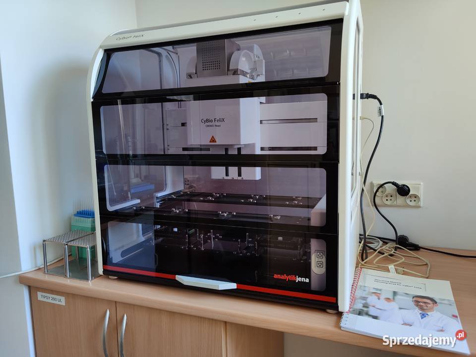 Stacja pipetująca z pipetami wyposażenie Gdańsk