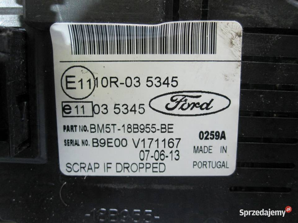 FORD FOCUS III 13r radio CD ekran wyświetlacz osobowe