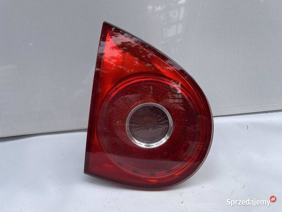 VW GOLF 5 LEWA LAMPA W KLAPĘ Ostroróg sprzedam