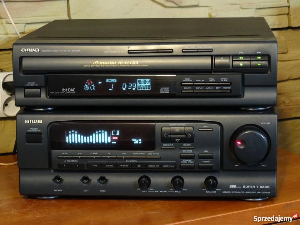 mocny wzmacniacz Aiwa MXZ3000 z korektorem i CD