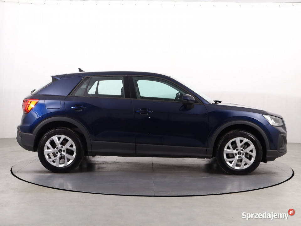 Audi Q2 30 TFSI czujnik zmierzchu