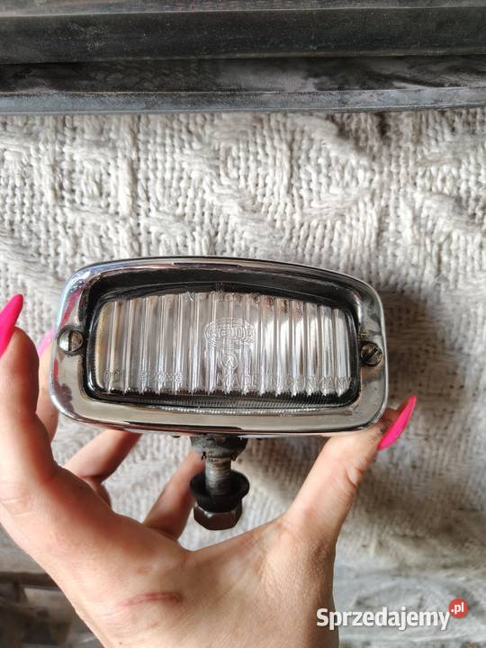 Lampy Hella 82333 sprzedam