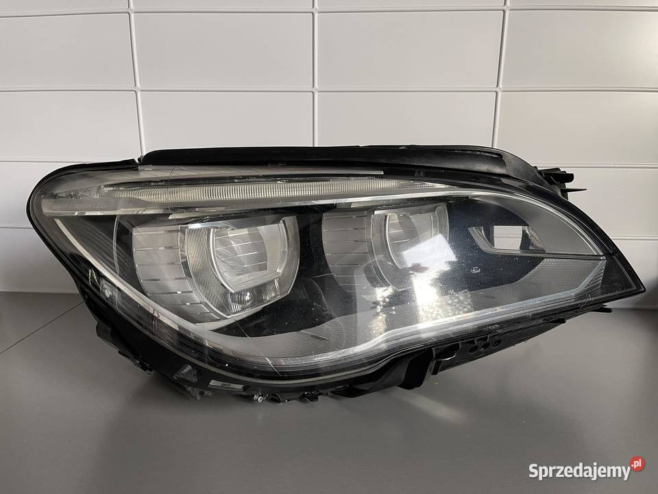 BMW 7 F01 PRAWA LAMPA ADAPTIVE LED 7379682