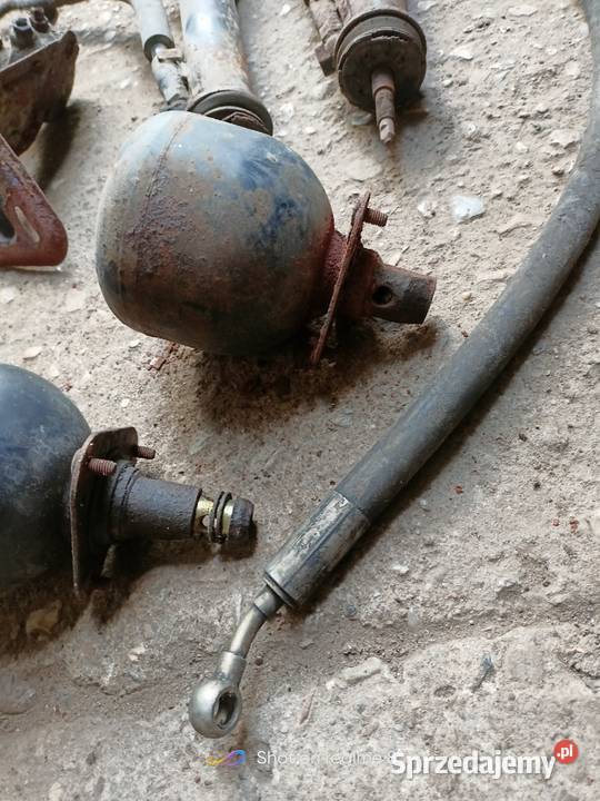 Mercedes W202 C250td kombi nivo siłownik gruszka