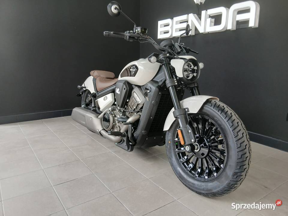 Benda Dark Flag Commander 500 Mystic White 2026 małopolskie Nowy Sącz