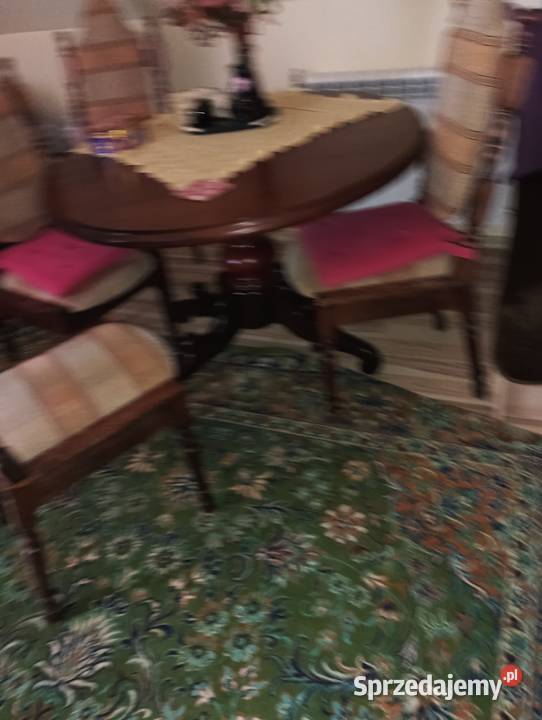 STÓŁ Z KRZESŁAMI Giżycko