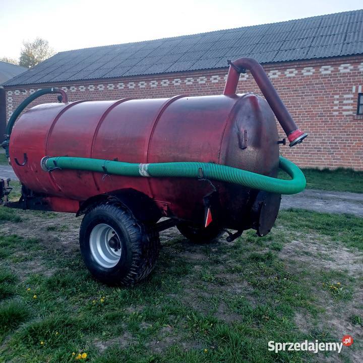 Beczkowóz beczka wóz asenizacyjny Pomot 4000l Beczkowozy Piaski