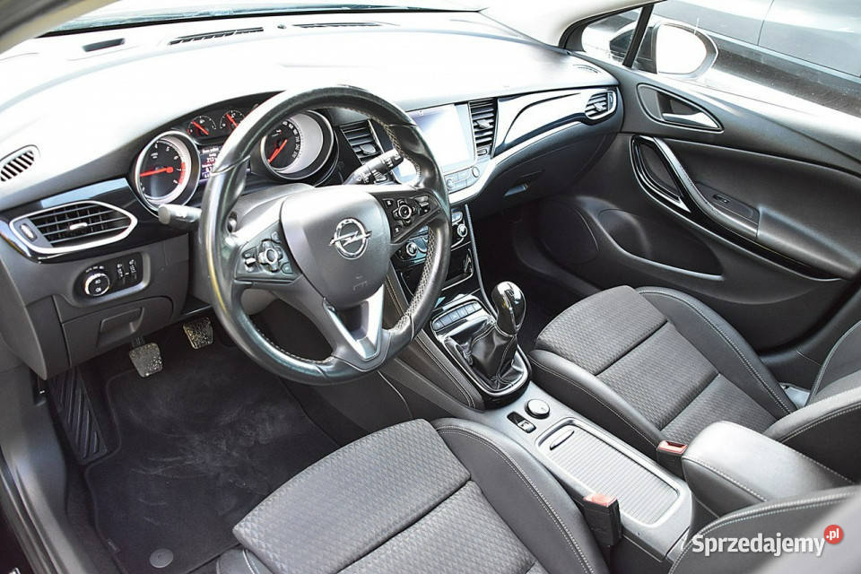 Opel Insignia 14T 150 Led PółSkóra Navi Kamera benzyna Nowe Kucice sprzedam