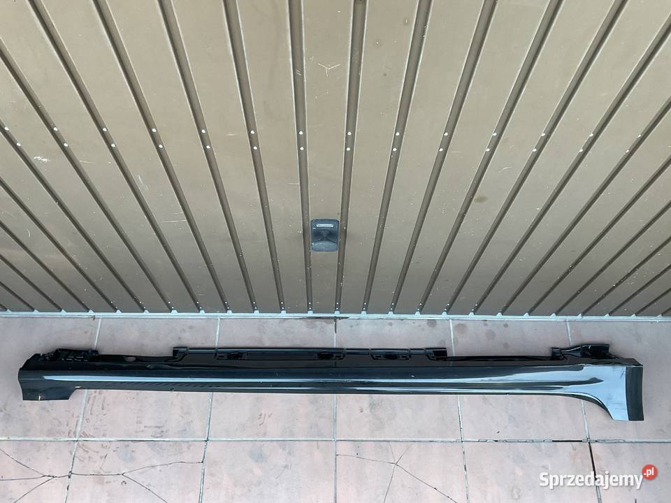 Toyota Corolla XII E21 Listwa Progowa Prawa osobowe Progi Pleszew