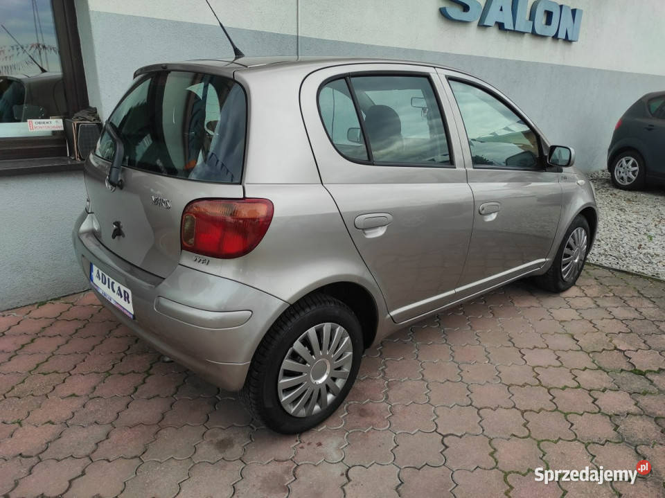 Toyota Yaris 13 benzyna klima elszyby immobilizer Racibórz