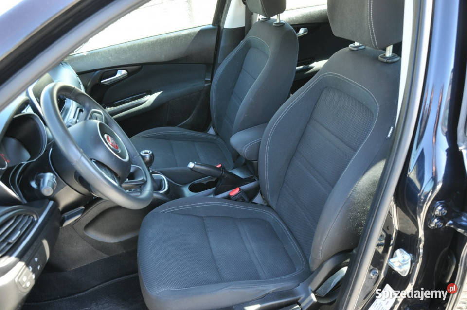 Fiat Tipo 14 95 hatchback LED Navi Kamera komputer pokładowy Dąbrowa Górnicza