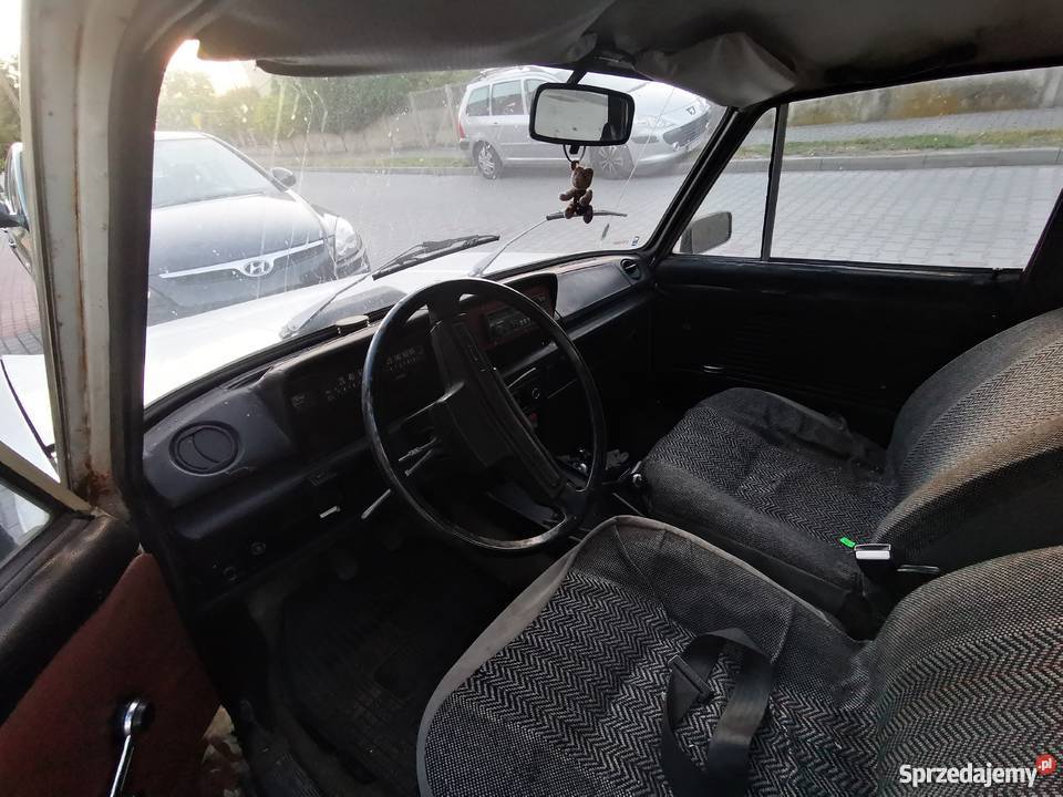 125p DUŻY FIAT biały kruk Rawicz