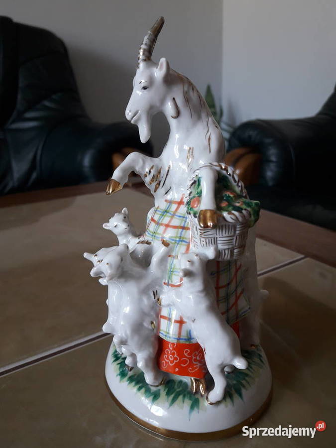 Porcelanowa figurka Koza i siedmioro koźląt LFZ Janów Lubelski