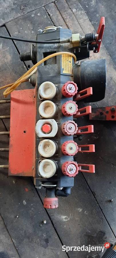 Rozdzielacz stalocisnieniowy 5 sekcji Holder Opryskiwacze Brzeziny