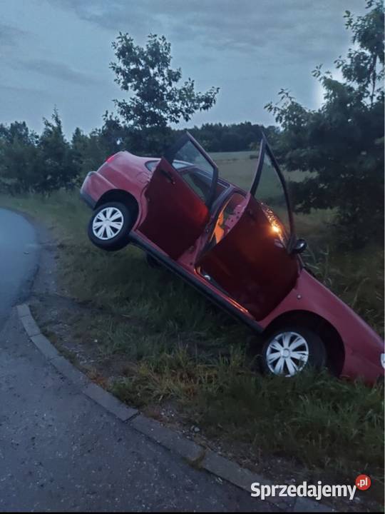 pomoc drogowa auto laweta transport maszyn usługa
