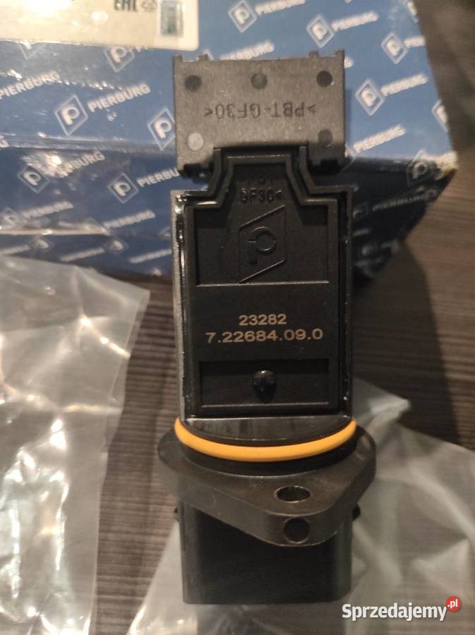 Przepływomierz masowy powietrza Mercedes nowy