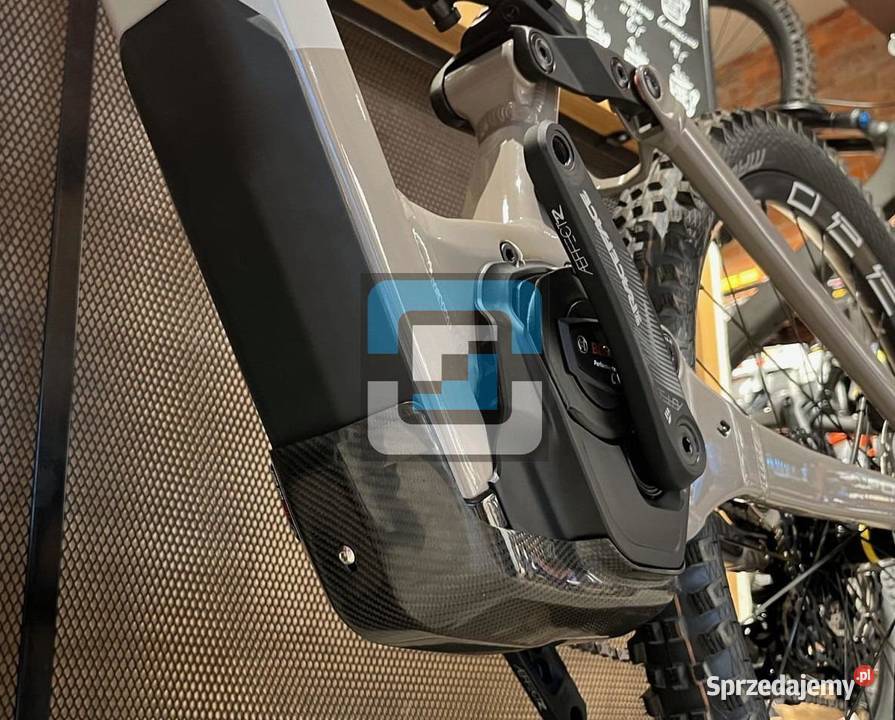 Osłona karbonowa pod silnik bosch focus sam2 Jasienica