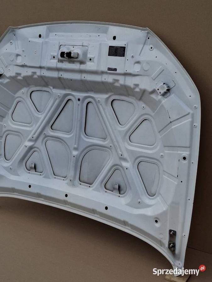 MERCEDES XKLASA W470 MASKA POKRYWA SILNIKA Bieleń