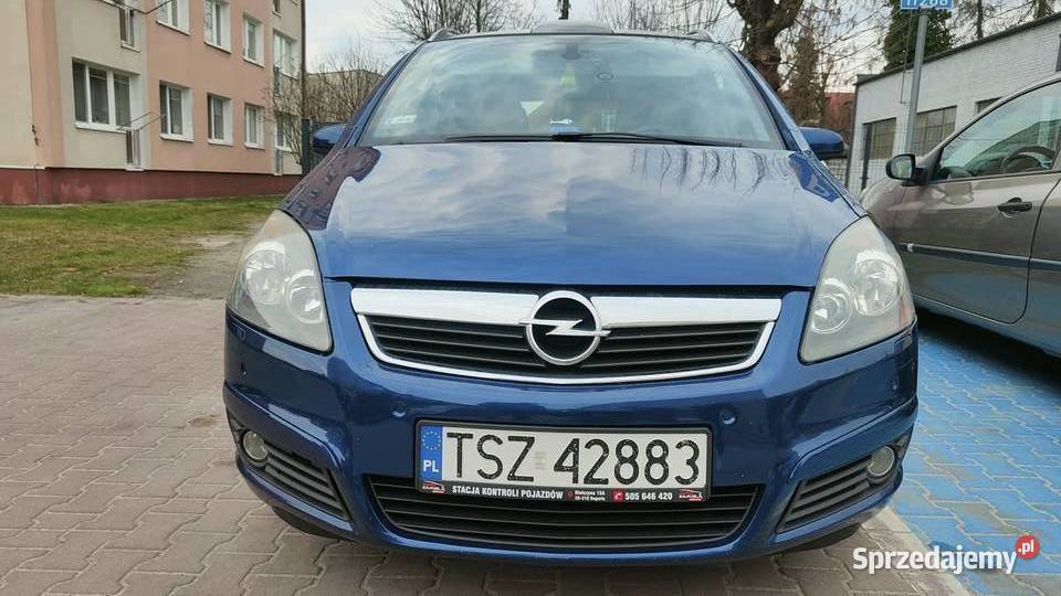 OPEL ZAFIRA B nieuszkodzony Staszów