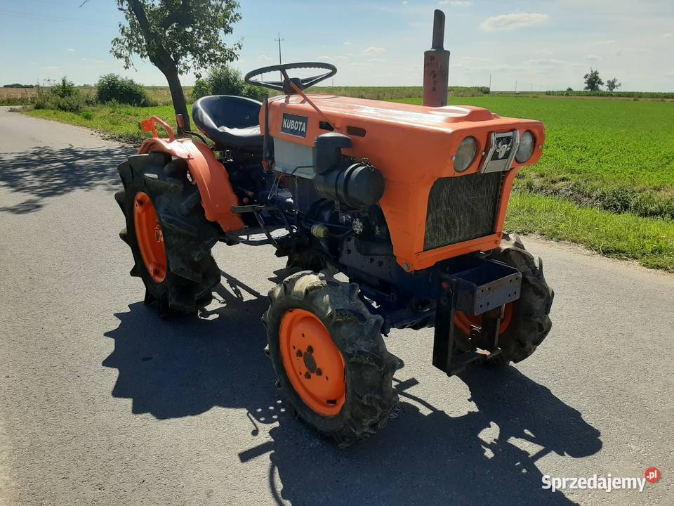 Kubota b7001 traktor ciągnik ogrodniczy 4x4 Gostyń