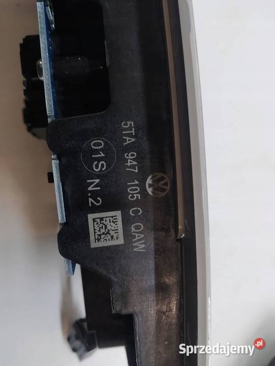 LAMPKA PODSUFITKI KOMPLET 5TA947105C 5G0947291K osobowe