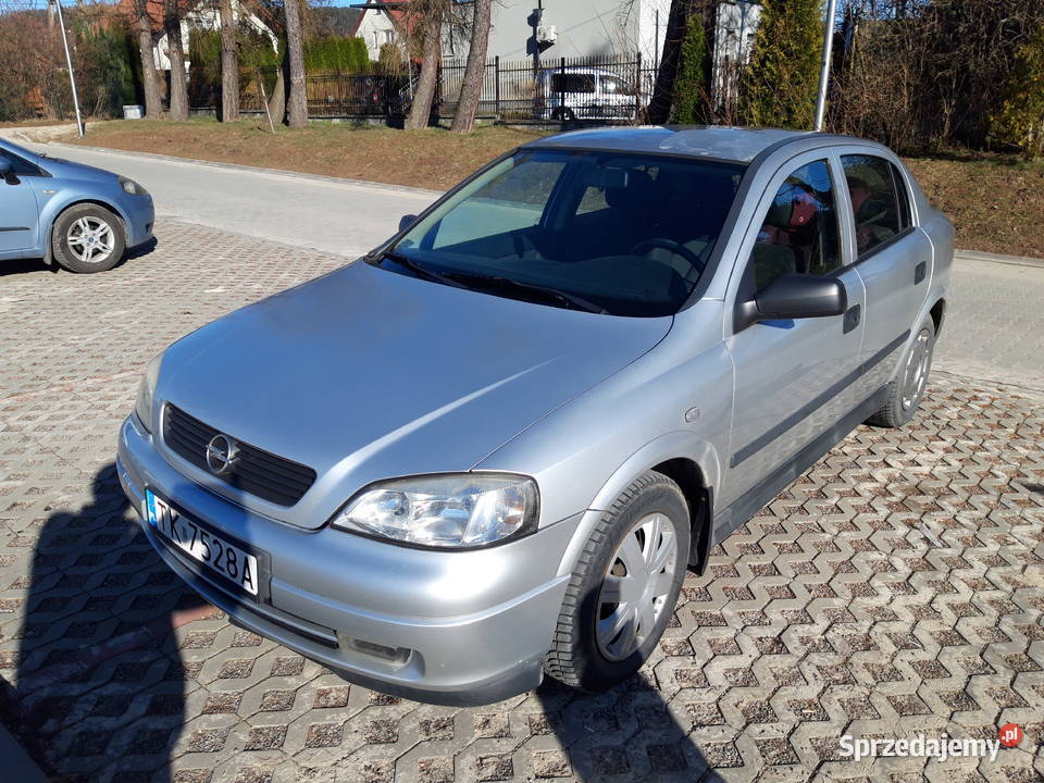 Opel Astra 14 benzyna katalizator niski przebieg Rok produkcji 2005