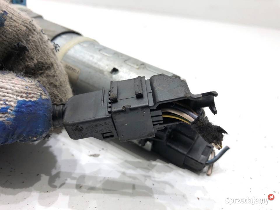 DOCIĄG KLAPY TYŁ AUDI A8 D4 4H0827851A 42 351 sprzedam