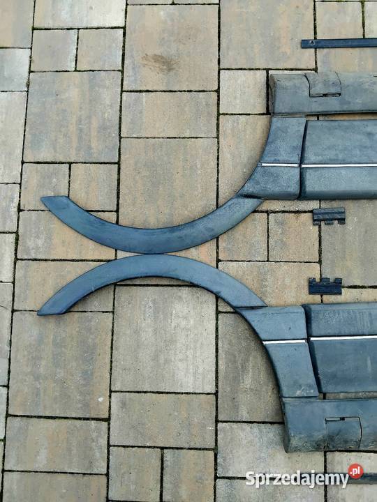 Passat B3 I35 Pakiet GT listwy nakładki osobowe Grodków