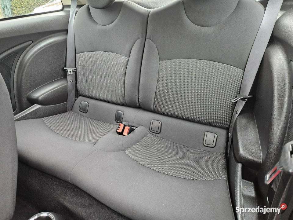 Mini ONE Podgrzewane fotele Klimatronic 6 biegów ASR (kontrola trakcji) ONE