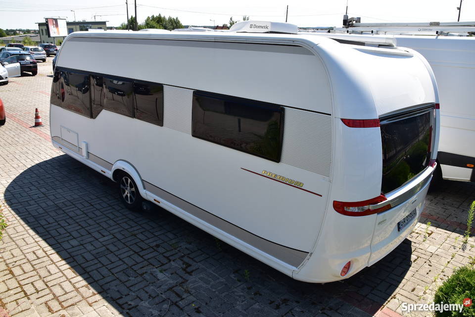 HOBBY PREMIUM 560 CFE Przyczepa Campingowa