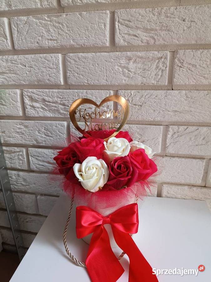 Flowerbox z róż mydlanych Prezent na Dzień Mamy Konin