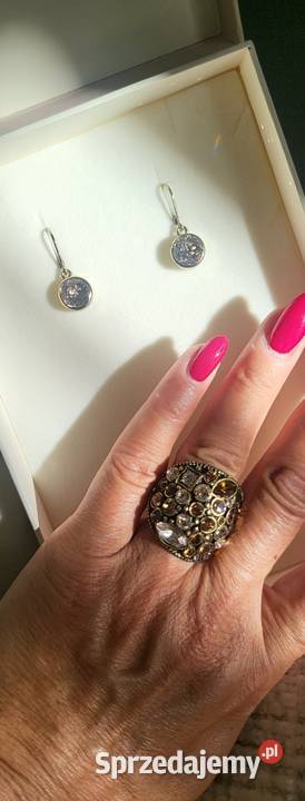 Błyszczący prześliczny sygnet z kolczykami Bielsko-Biała